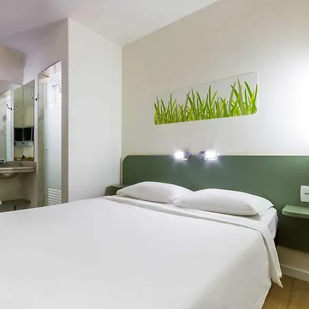 Ibis Budget Stare Hotel *