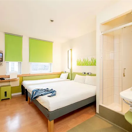 Ibis Budget Stare Отель *